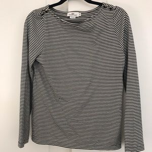 Vineyard Vines knit shirt